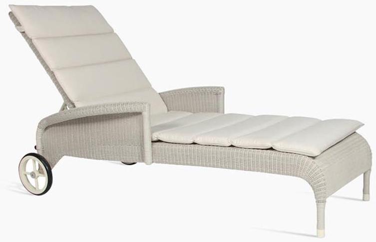 Safi Sunlounger With Arms by Vincent Sheppard | Kartar and Seibo 