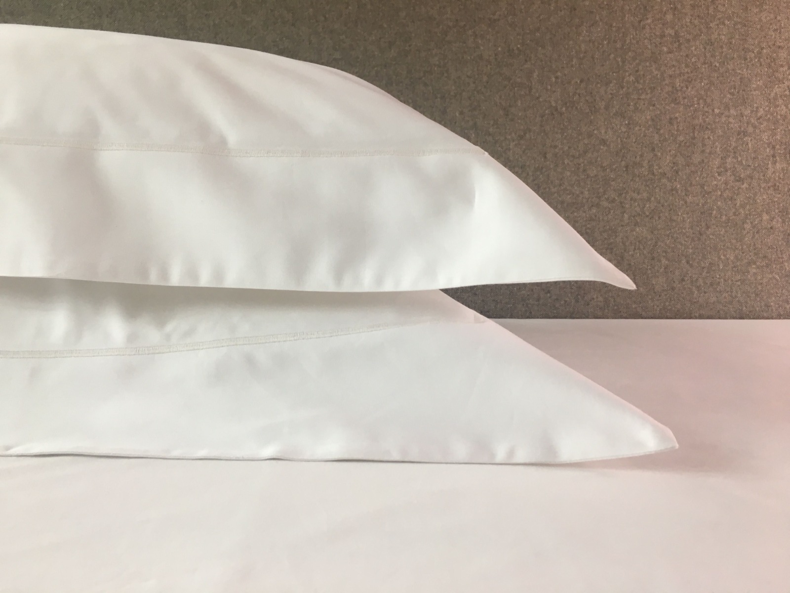 Mayfair Satin Housewife Pillowcase by The Finest Linen Company | Kartar & Seibo
